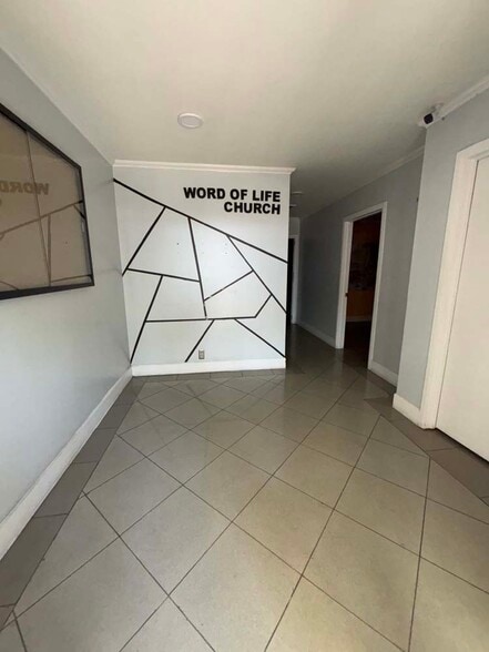 747 Milford St, Glendale, CA to rent - Building Photo - Image 3 of 26