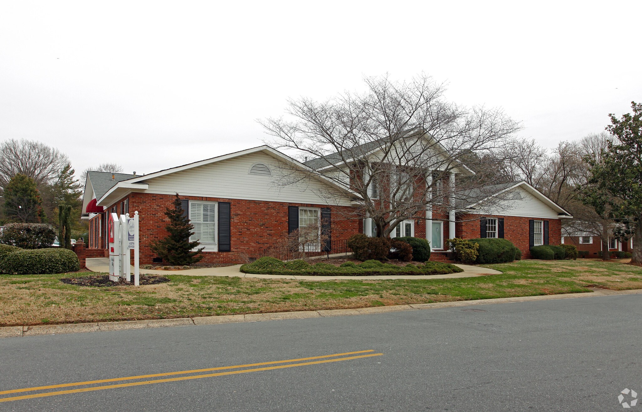 1433 Emerywood Dr, Charlotte, NC for sale Building Photo- Image 1 of 1