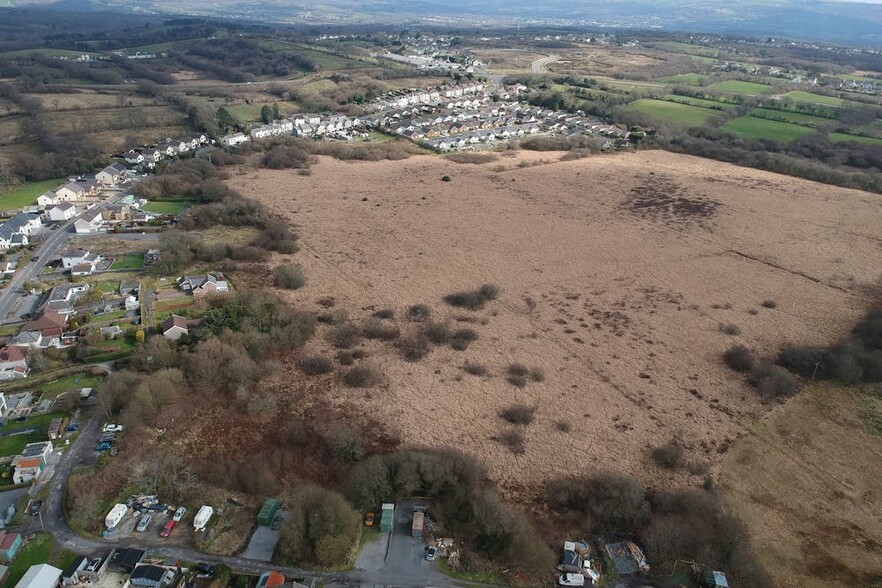 50 Penygrose Rd, Llanelli for sale - Aerial - Image 2 of 3