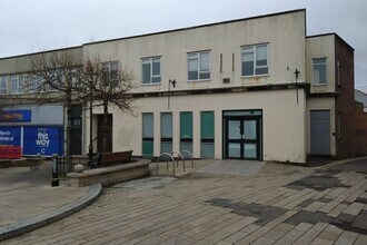 2-6 Commercial Sq, Camborne to rent Building Photo- Image 1 of 3