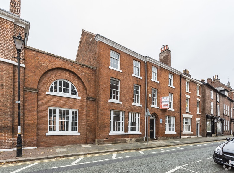 16 Market St, Altrincham for sale - Primary Photo - Image 1 of 1