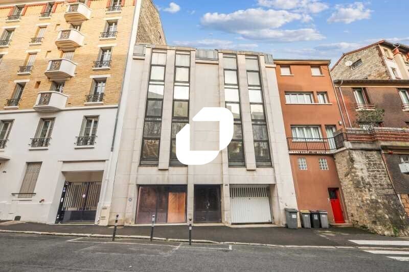 Office in Vanves to rent Building Photo- Image 1 of 29