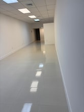 6658 Ridge Rd, Port Richey, FL to rent Interior Photo- Image 2 of 9