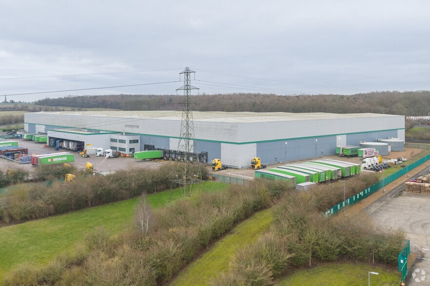 1-5 Claudius Way, Wellingborough to rent - Building Photo - Image 2 of 2