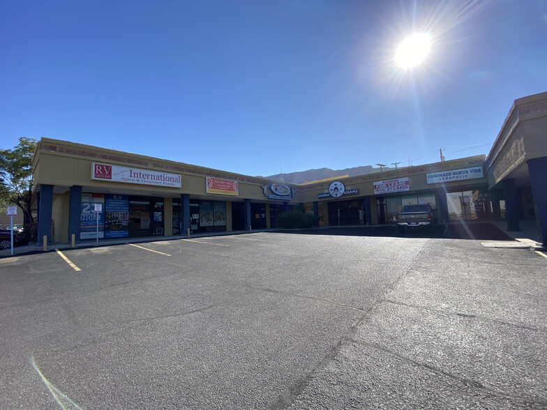 4700 N Mesa St, El Paso, TX for sale - Building Photo - Image 1 of 1