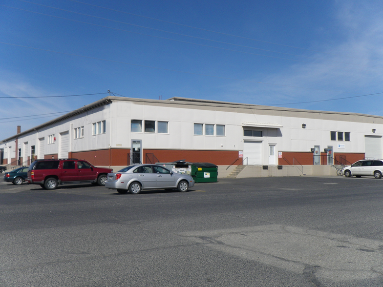 3808 N Sullivan Rd, Spokane Valley, WA for rent - Building Photo - Image 2 of 3