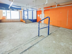 Retail in Tarragona, Tarragona to rent Interior Photo- Image 1 of 16