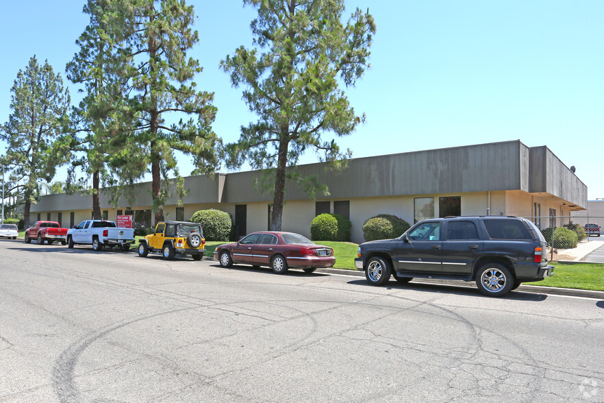 2794 N Larkin Ave, Fresno, CA for sale - Primary Photo - Image 1 of 5