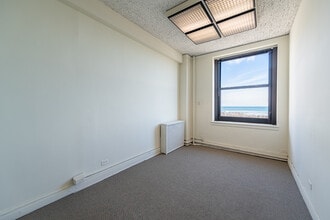 8 S Michigan Ave, Chicago, IL to rent Interior Photo- Image 1 of 6