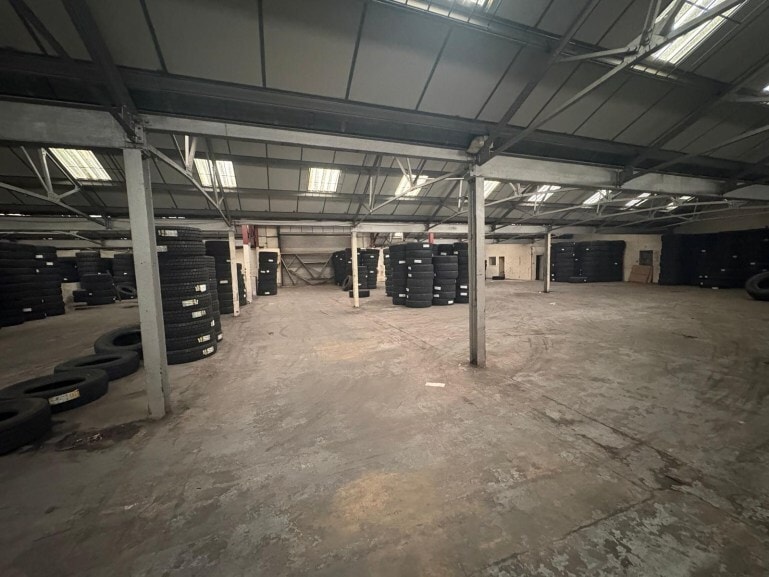 1 Barnfield Rd, Tipton for sale - Interior Photo - Image 2 of 2