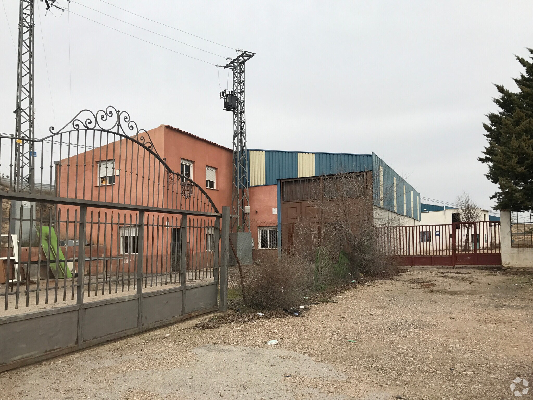 Carretera de Valencia, Fuentidueña de Tajo, Madrid for sale Primary Photo- Image 1 of 2