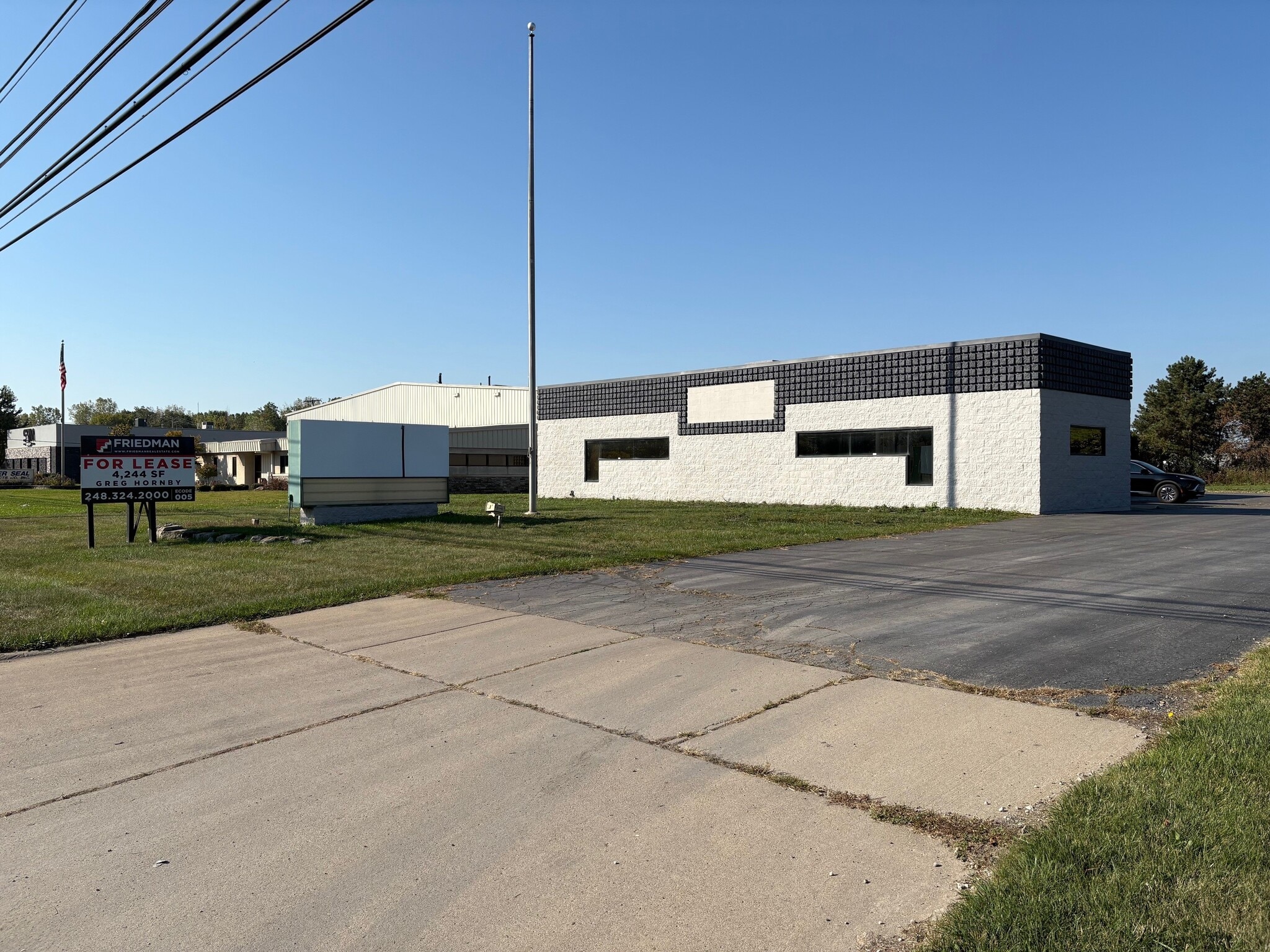 19200 Allen Rd, Trenton, MI to rent Building Photo- Image 1 of 10
