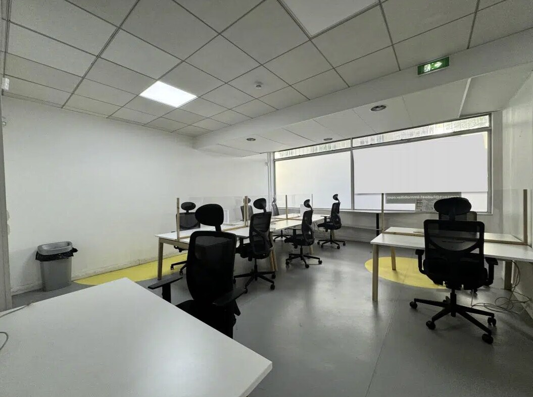 Courbevoie, HDS 92400 - Unit 1 -  - Interior Photo - Image 1 of 5