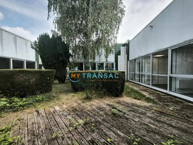 Light Industrial in Villebon-sur-Yvette to rent - Building Photo - Image 3 of 13