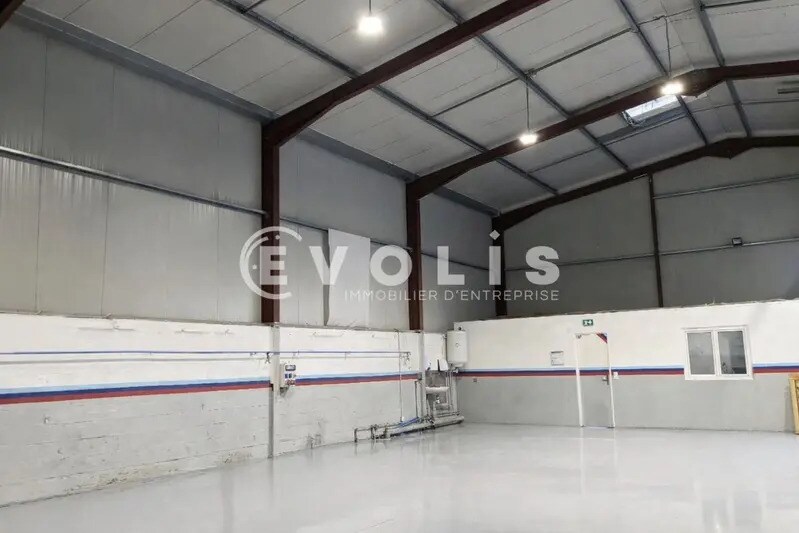 Light Industrial in Égly to rent Building Photo- Image 1 of 5