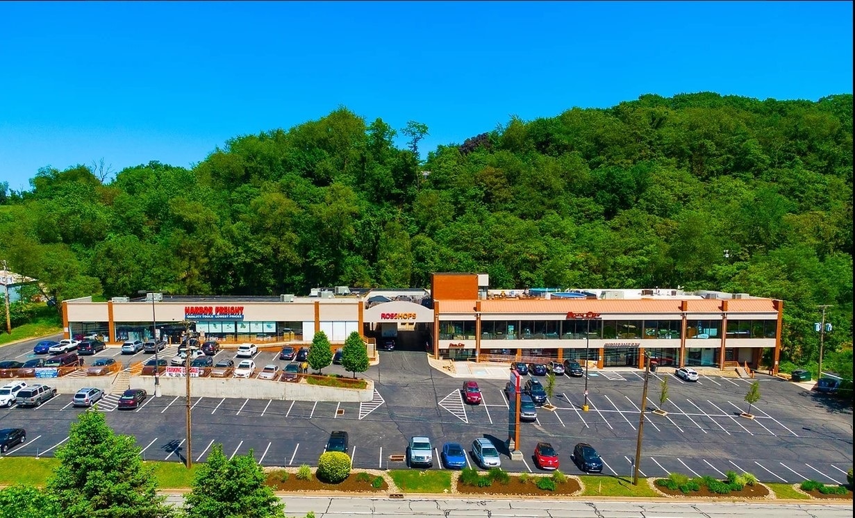 4700 McKnight Rd, Pittsburgh, PA to rent Building Photo- Image 1 of 5