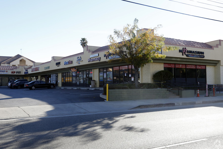 9800-9820 Topanga Canyon Blvd, Chatsworth, CA for sale - Primary Photo - Image 1 of 1