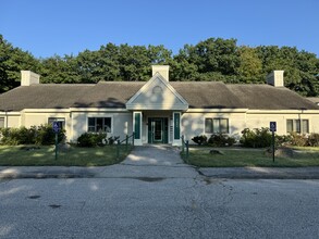 312 Cottage Rd, Sanford, ME for rent Building Photo- Image 1 of 4