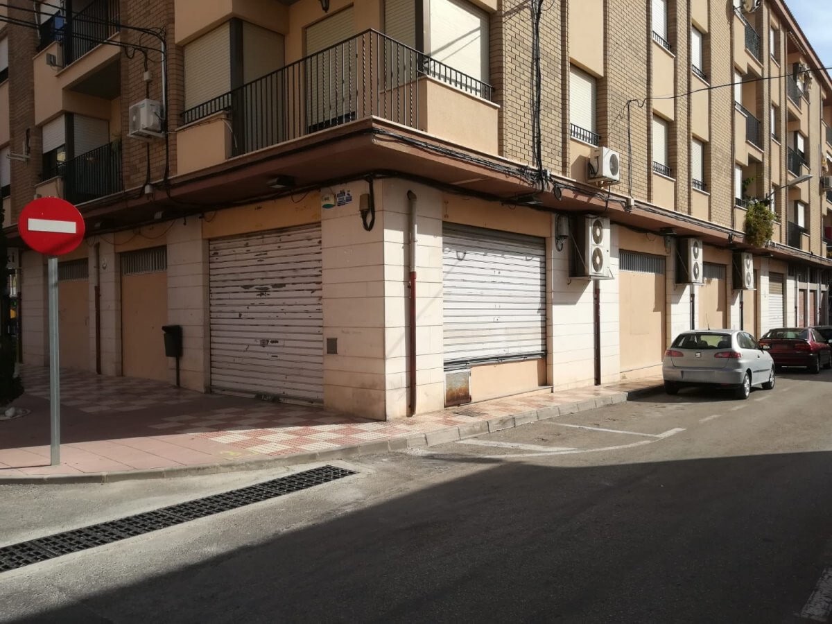 Retail in Castalla, Alicante to rent Interior Photo- Image 1 of 4