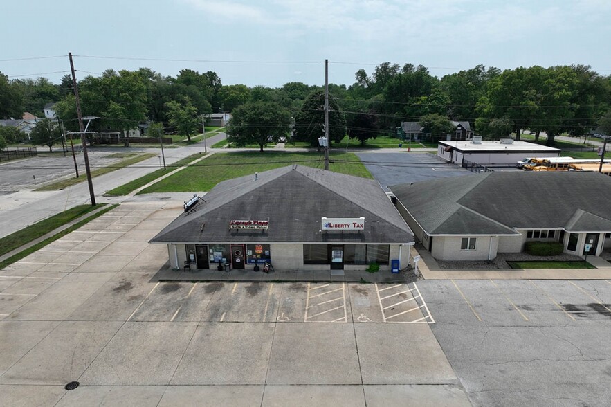 1489-1499 E Eldorado St, Decatur, IL for rent - Building Photo - Image 2 of 11