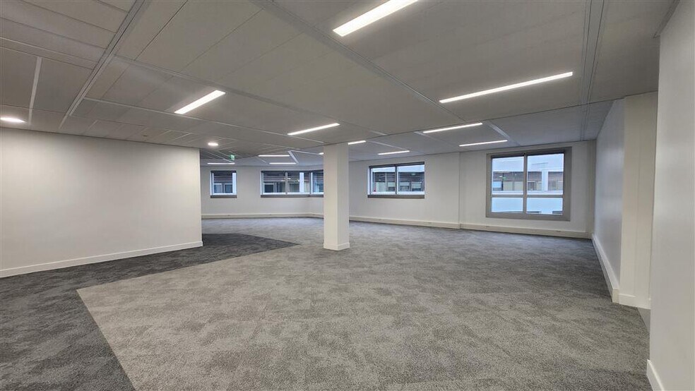 Office in Boulogne-Billancourt to rent - Interior Photo - Image 3 of 7