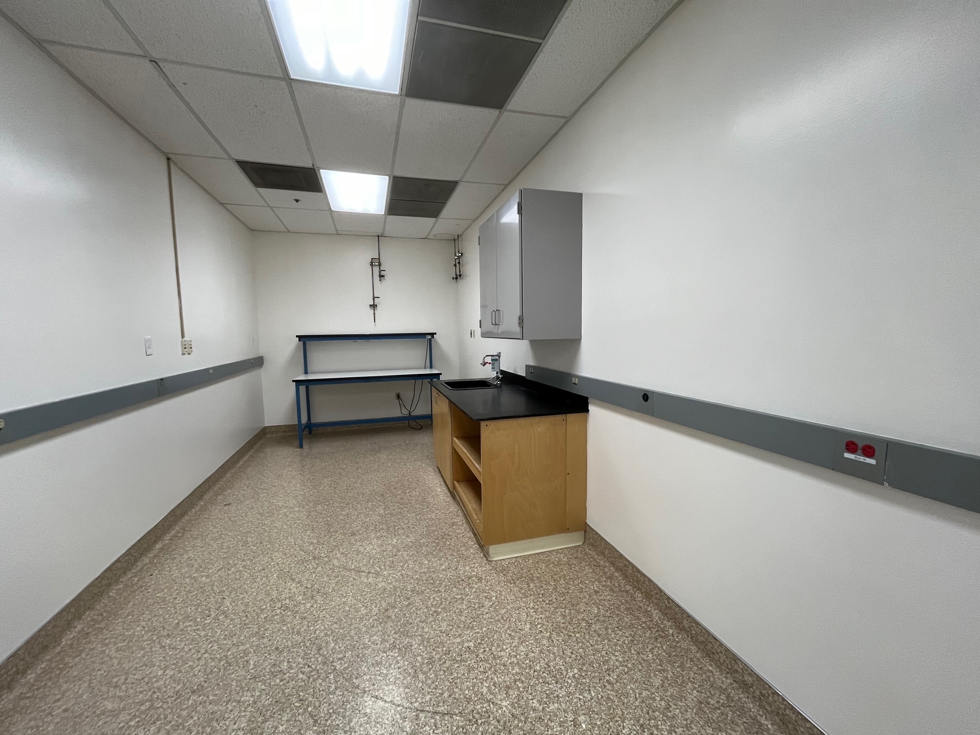 319 N Bernardo Ave, Mountain View, CA to rent Interior Photo- Image 1 of 5