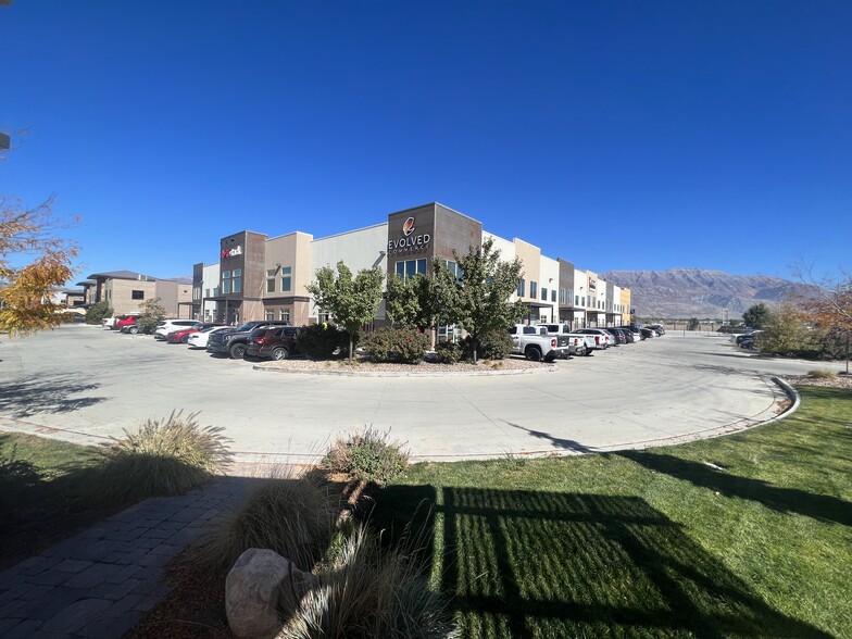 525 S 850 E, Lehi, UT for rent - Building Photo - Image 2 of 36