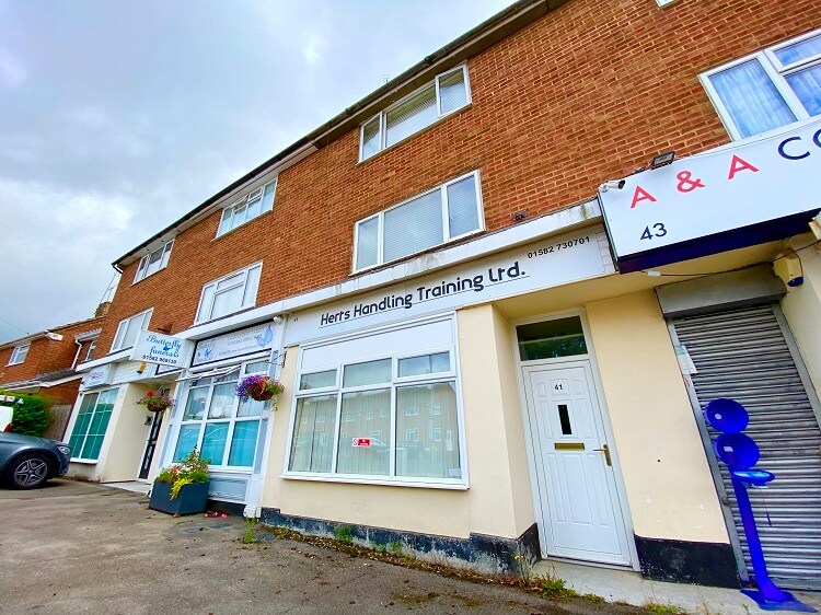 39-43 Elm Ave, Caddington for sale Building Photo- Image 1 of 1