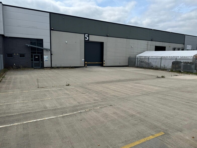 Brightgate Way, Manchester for sale - Building Photo - Image 2 of 10