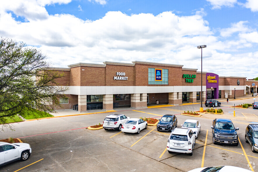 6951-7151 Preston Rd, Frisco, TX for rent - Building Photo - Image 1 of 9