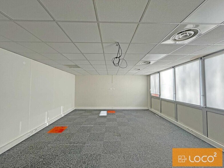 5 Rue Jean Amiel, Blagnac to rent - Building Photo - Image 3 of 7