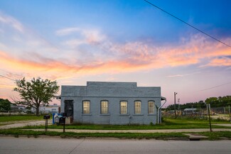 More details for 800 Cash St, Burlington, IA - Industrial for Sale