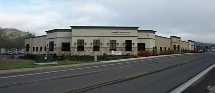 2510 NW Edenbower Blvd, Roseburg, OR for sale Primary Photo- Image 1 of 1