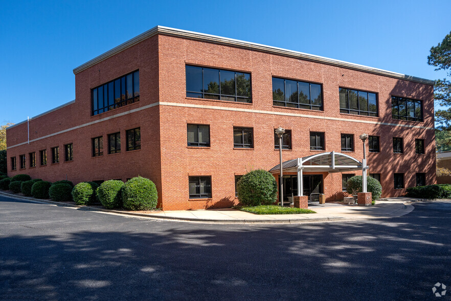 8024 Glenwood Ave, Raleigh, NC for sale - Building Photo - Image 1 of 23