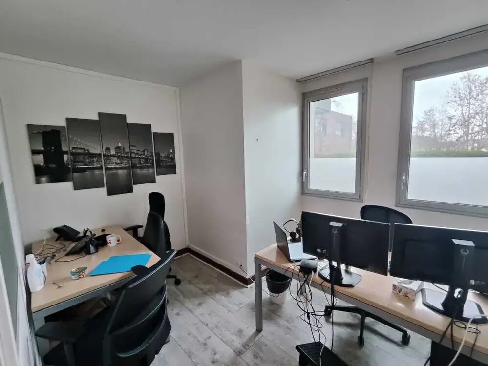 4 Rue Maryse Bastié, Igny to rent Interior Photo- Image 1 of 3