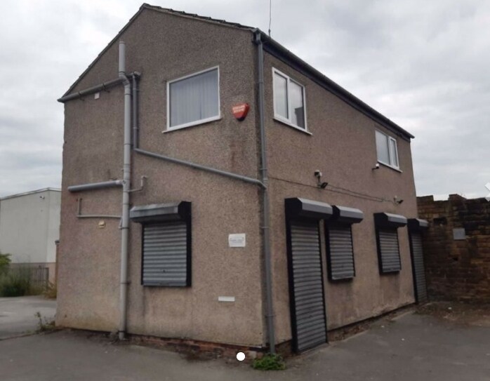 High St, Chesterfield for sale Primary Photo- Image 1 of 1