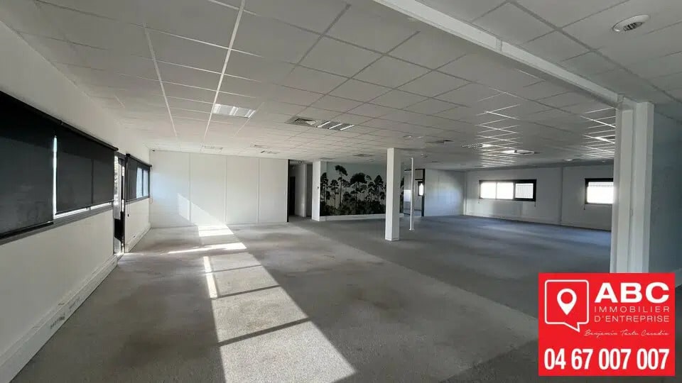 Light Industrial in Mudaison for sale Interior Photo- Image 1 of 6