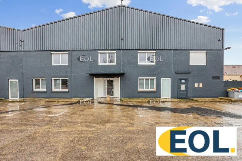 Light Industrial in Le Mesnil-Amelot to rent - Building Photo - Image 2 of 10
