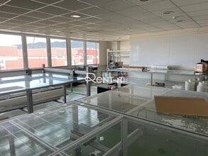 Industrial in Sant Feliu de Llobregat, Barcelona to rent Interior Photo- Image 2 of 3