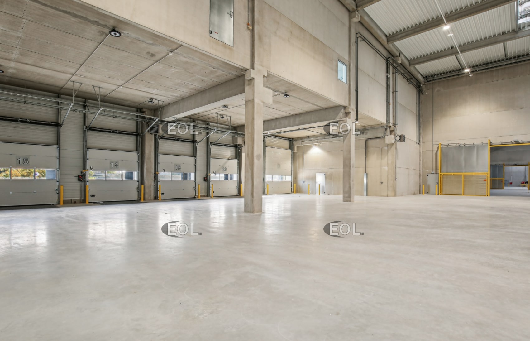 Industrial in Conflans-Sainte-Honorine to rent Interior Photo- Image 1 of 7