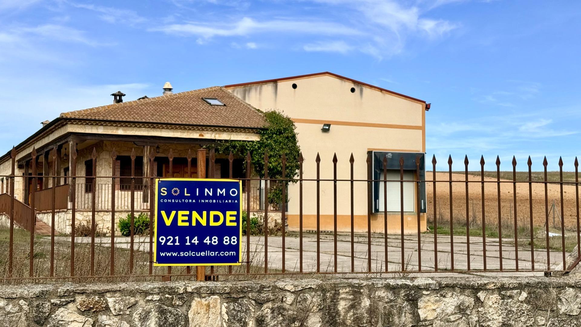 Camino Aldealcorvo, 1, San Pedro de Gaíllos, Segovia for sale Primary Photo- Image 1 of 33