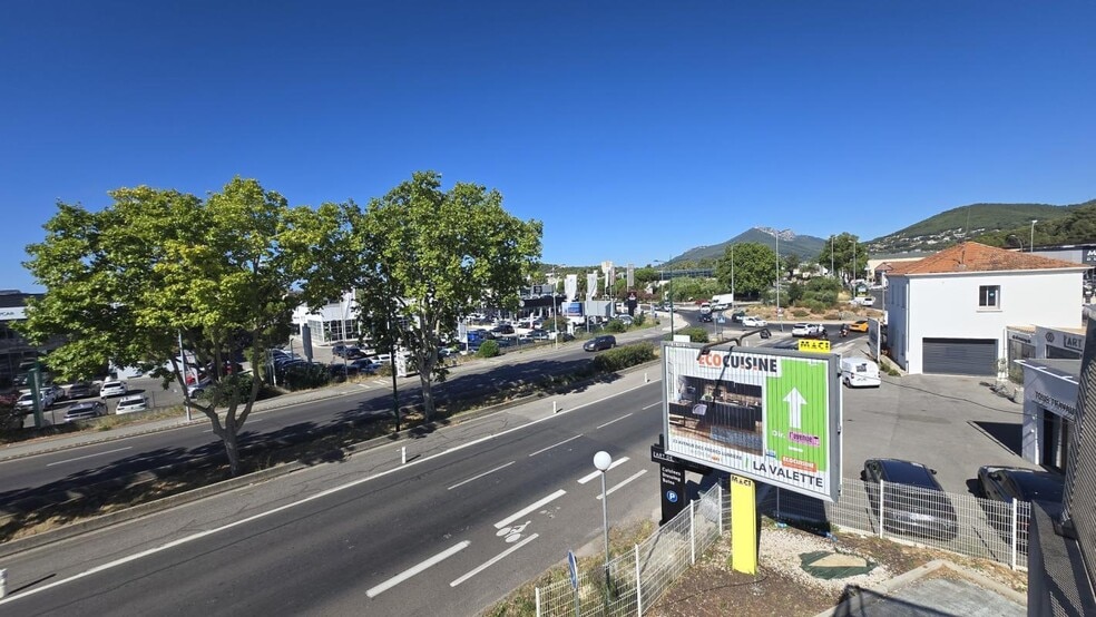 Retail in La Garde to rent - Building Photo - Image 2 of 3