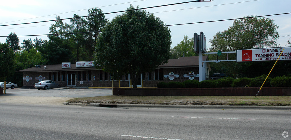 4299 Raeford Rd, Fayetteville, NC for sale - Primary Photo - Image 1 of 1