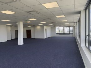 Office in Chessy to rent Interior Photo- Image 2 of 3