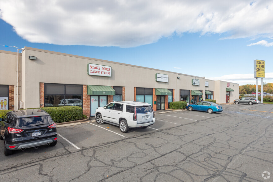 7212-7236 New Market Ct, Manassas, VA for sale - Building Photo - Image 3 of 24