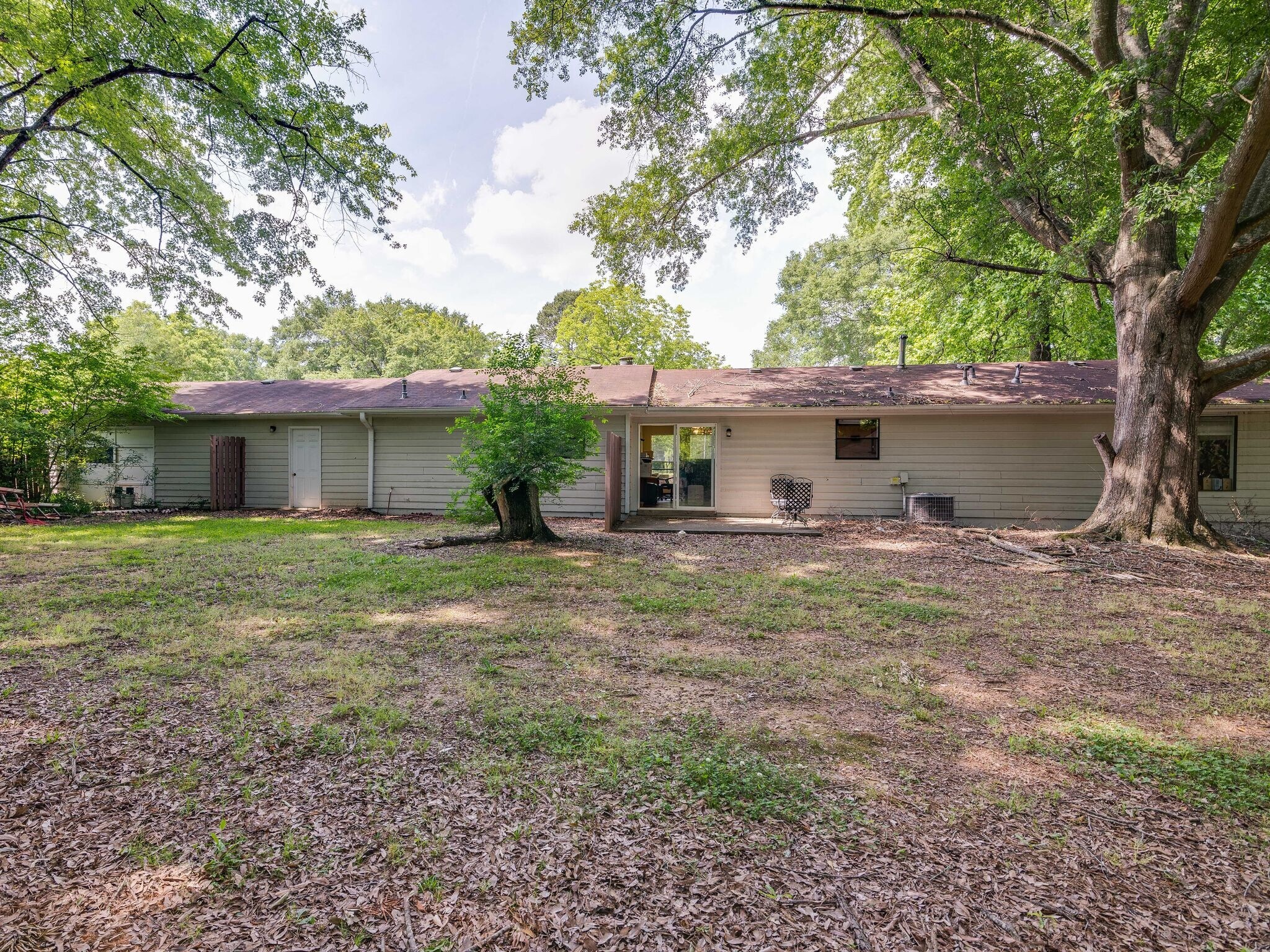 973 Apple Orchard Dr, Conyers, GA for sale Primary Photo- Image 1 of 1