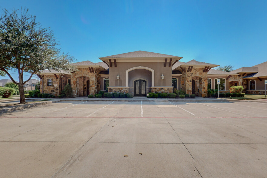 8821 Davis Blvd, Keller, TX for sale - Building Photo - Image 1 of 1