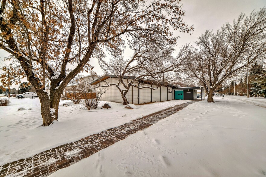 12703 109 St NW, Edmonton, AB for sale - Building Photo - Image 3 of 25