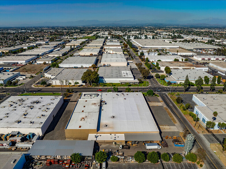 7272-7274 Lampson Ave, Garden Grove, CA for sale - Building Photo - Image 3 of 7