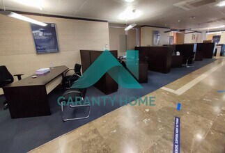 Retail in Cáceres, Cáceres to rent Interior Photo- Image 2 of 10